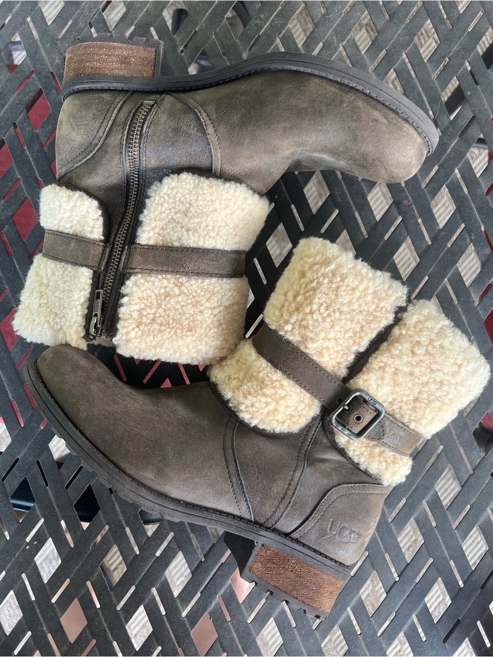 UGG brown leather Boots with Cream Shearling Cuff